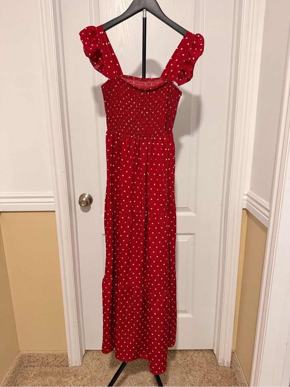 SHEIN Red Heart Print Shirred Milkmaid Maxi Dress - S / EU 36 / US 4